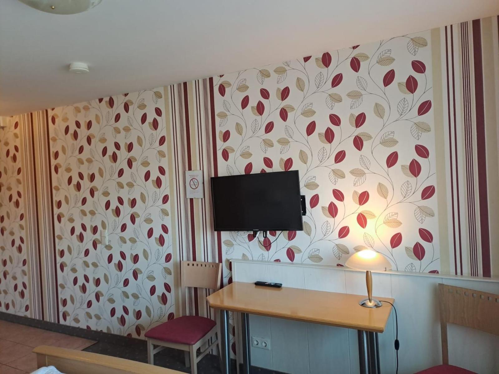 Gasthof Hirschkeller Hotel Göppingen Buitenkant foto